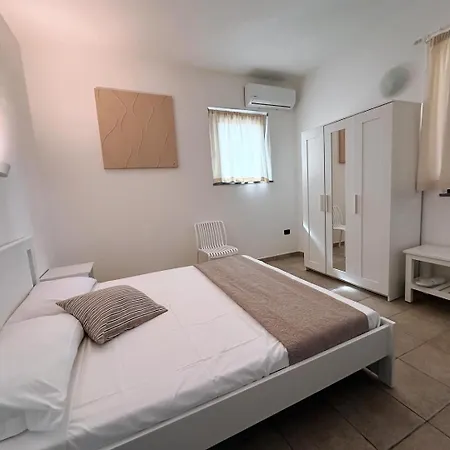 Ama Calaverde * Fort Village